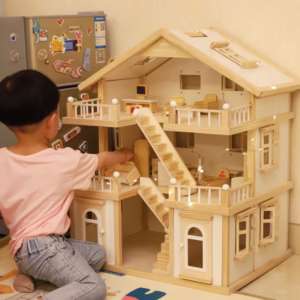Barnadúkkuhús úr tré – raunhæf villa, leikjahús úr massífu tré, afmælisgjöf sem örvar sköpun og þroska